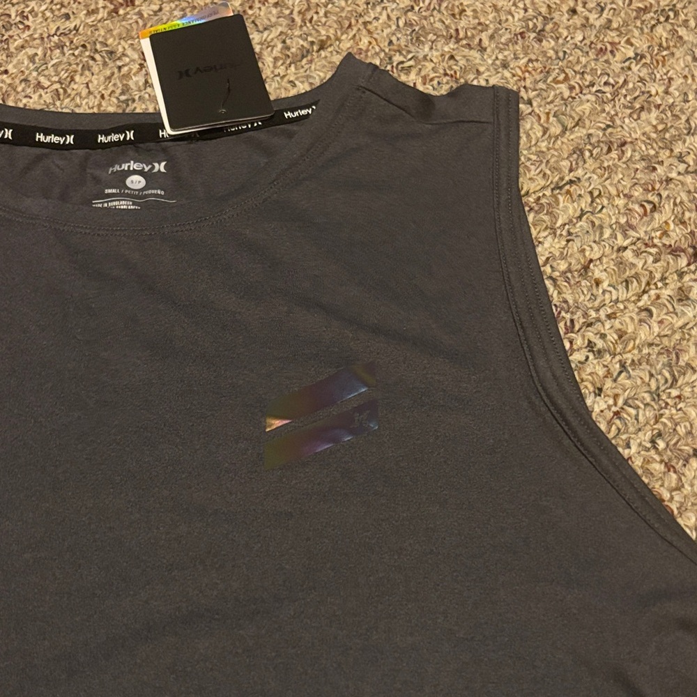 New Hurley Men’s sleeveless Tank Reflective Iridescent logo  Moisture Wicking